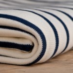 Tagesdecke weiß blau groß Biobaumwolle